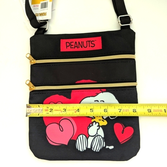 NWT Peanuts Snoopy Kids/Girls/Teens Crossbody Bag/Purse - Picture 13 of 15